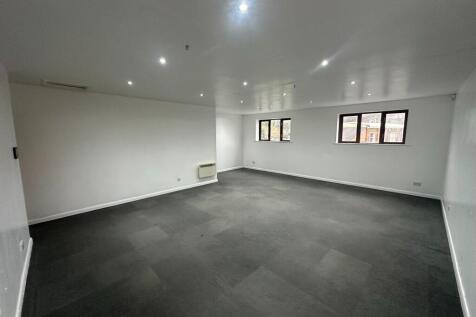 Office to rent Image 3