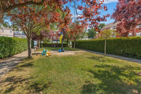18 Coopers Gate, Banbury-24.jpg