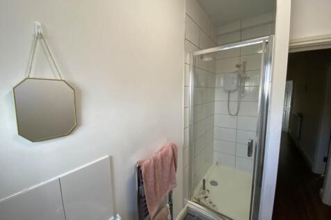 First Floor Shower R