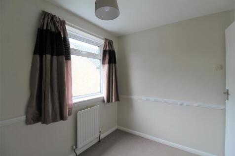 9 Bedroom 2.JPG