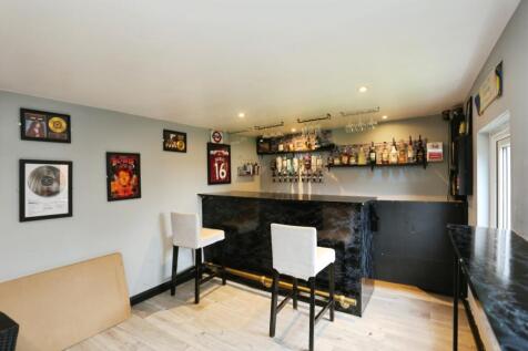 Outbuilding/Bar Area