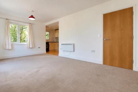Malin Court, Hemel Hempstead photo 4