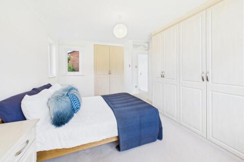 CAM02854G0-PR0438...