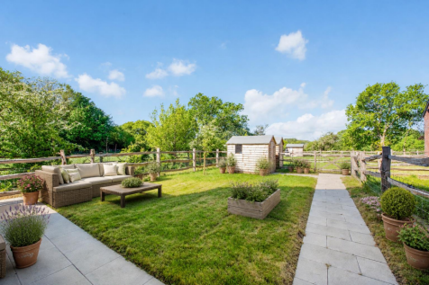 Plot 8 Garden VS