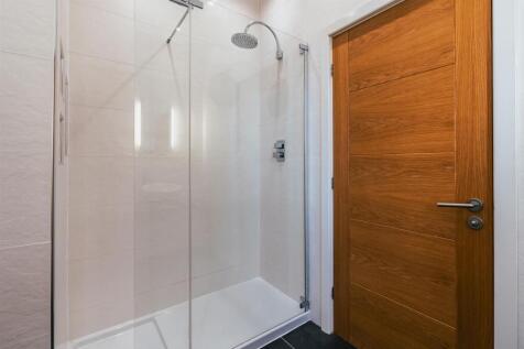 Bedroom 3 En-Suite Shower Room