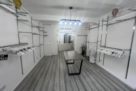 Commercial Property to rent Image 4