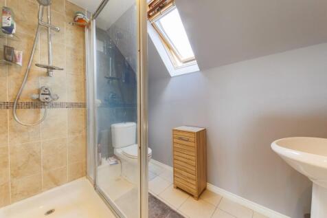 en suite shower room