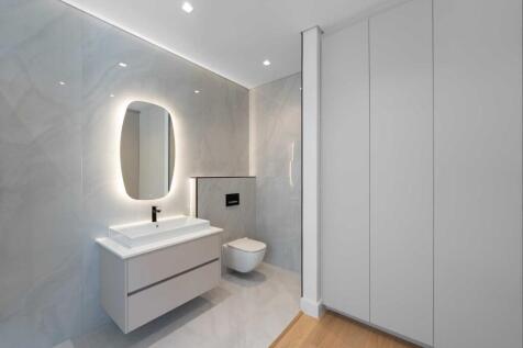 Second Bedroom Ensuite Bathroom