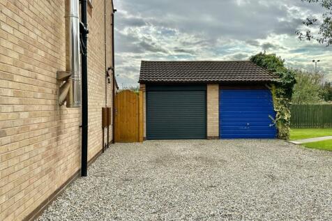 Garage &amp; Parking