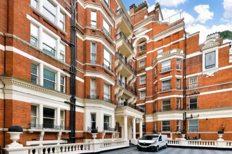 Knightsbridge Luxury  Flat 30, Wellington Court (45).jpg