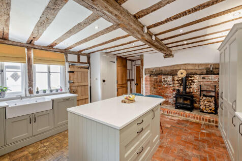 8640342-interior1...
