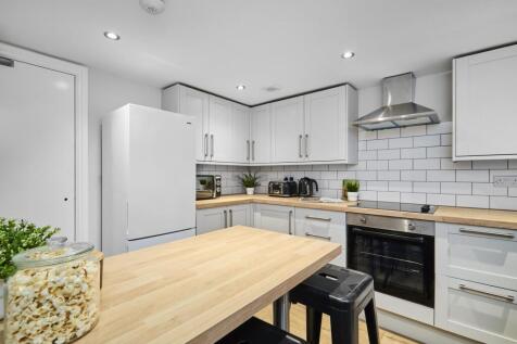 Welton Grove, Leeds photo 3