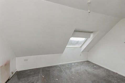 Flat 49 Quartercroft, Pyramid Close, Weston Favell, Northampton NN3 8DP