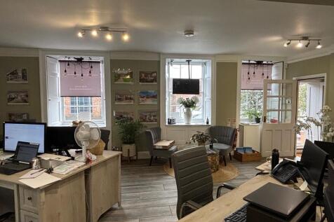 ccf9e400-9b9c-46f...