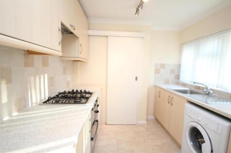 Bramley, Guildford photo 3