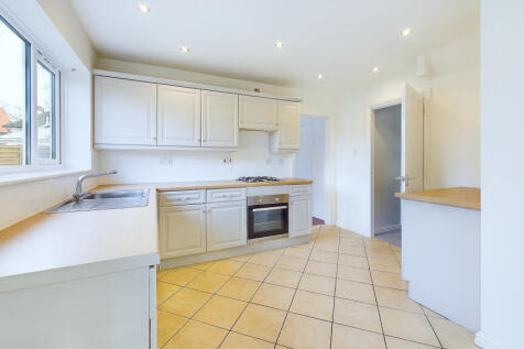 estate agents in aylesbury-24