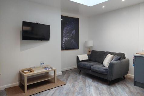 Kitchen-Lounge 2.jpg