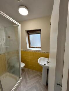 THREE BEDROOM TOWN CENTRE APARTMENT photo 4