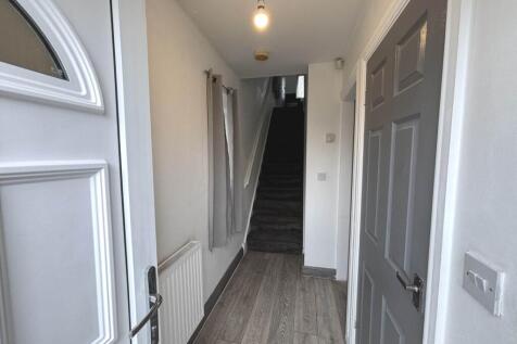Ullswater Avenue, St. Helens photo 4