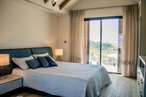 Luxurious 4 Bedroom Beachfront Villa in Esentepe: A Premier Coastal Living Experience Image 9999