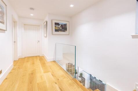 Mc Nair  Kendal (13).jpg