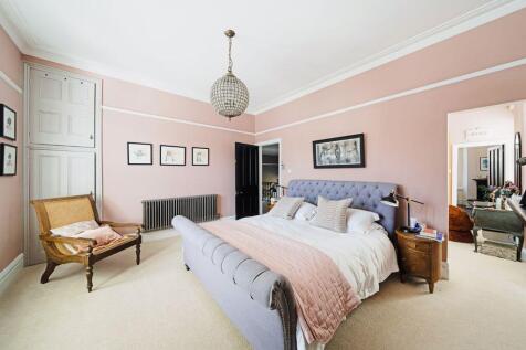 5 bed, 3 bath Detached in Bristol - Photo 12