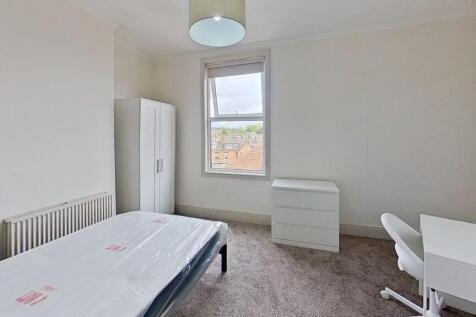 Knowle-Mount-Bedroom 2