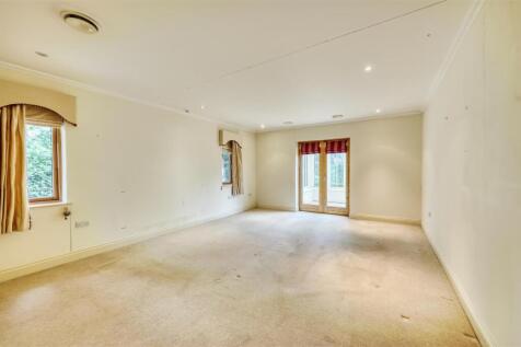 Tollbar Rd Islip-26.jpg