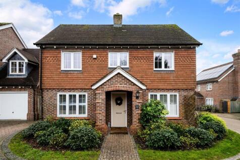 WOODLANDS CLOSE (18).jpg