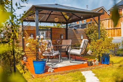 4 Bushell Close-19.jpg