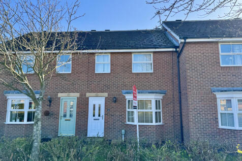 3 Bedroom Mid-Terrace House - For Sale
