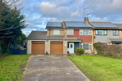 4 Bedroom House - semi-detached for Sale