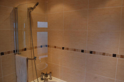 Bathroom 2.3.JPG
