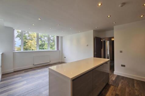 Park Road, Timperley, Altrincham photo 4