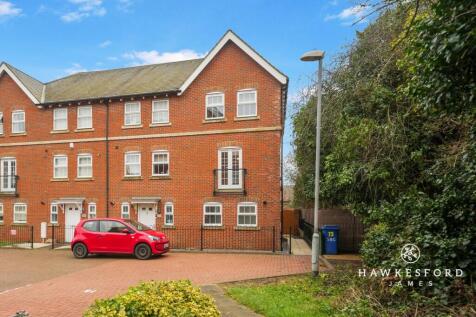 Easton Drive, Sittingbourne - Front