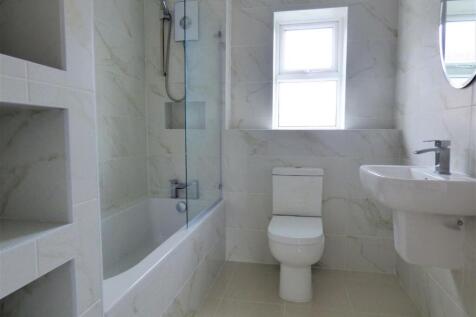 Bathroom.JPG
