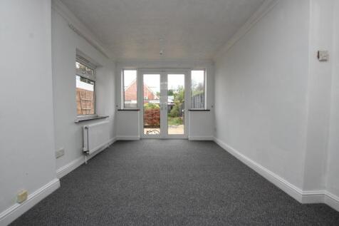 Deeble Road, Kettering, Northamptonshire, NN15 photo 4