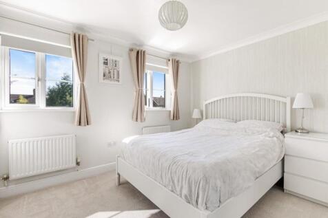 DE BURGH GARDENS (2).jpg