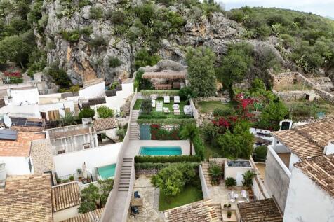 BS_242-FA_02-ADELHI_