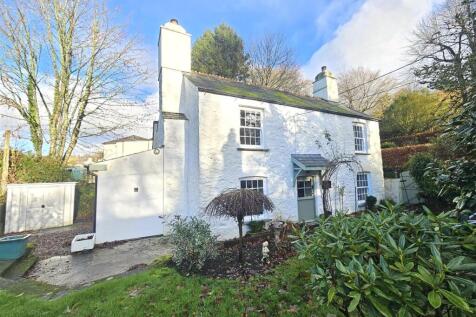 Front of Cottage.jpg