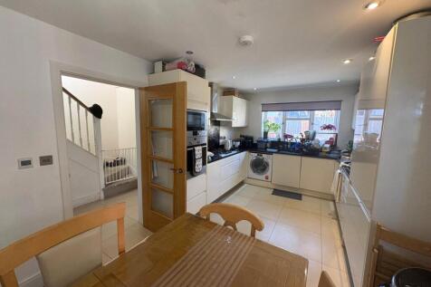 Samson Close, Aldershot, Hampshire, GU11 photo 4