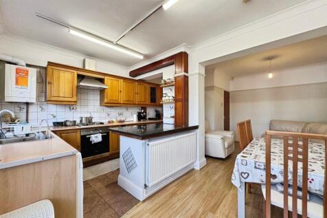 Kitchen/dining area