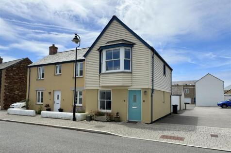 Newquay, TR8 - property photo