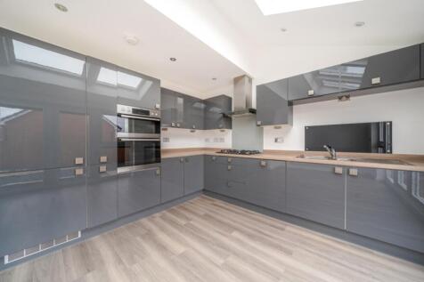 1372794-12-68fa1025a71b7