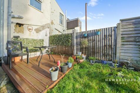 Epps Road, Sittingbourne - Garden
