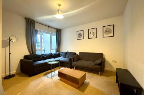 Living room pic 1.jpeg