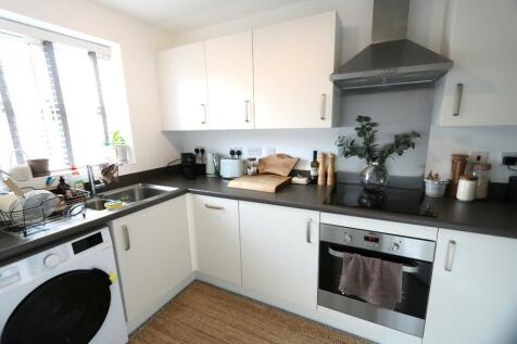 Honeysuckle Lane, Warwick, Warwickshire, CV34 photo 4