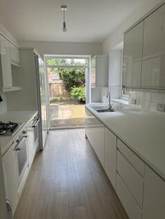 Mauldeth Road West - Withington - £185 PPPW photo 3