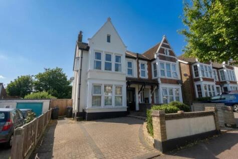 Westcliff-on-sea, SS0 - property photo