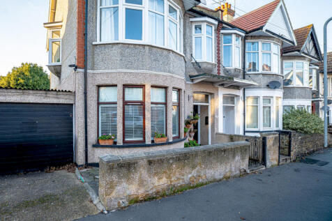 Westcliff-on-sea, SS0 - property photo
